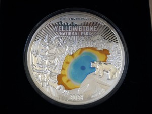 M04008 5 Dolarów 2022 rok Wyspy Cooka, Park Yellowstone, 150 g Ag