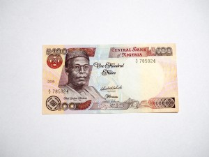 B1011 100 Naira 2005 rok Nigeria