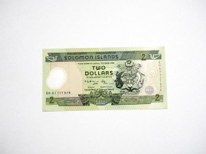 B1014 2 Dolary 2001 rok Wyspy Salomona polimer
